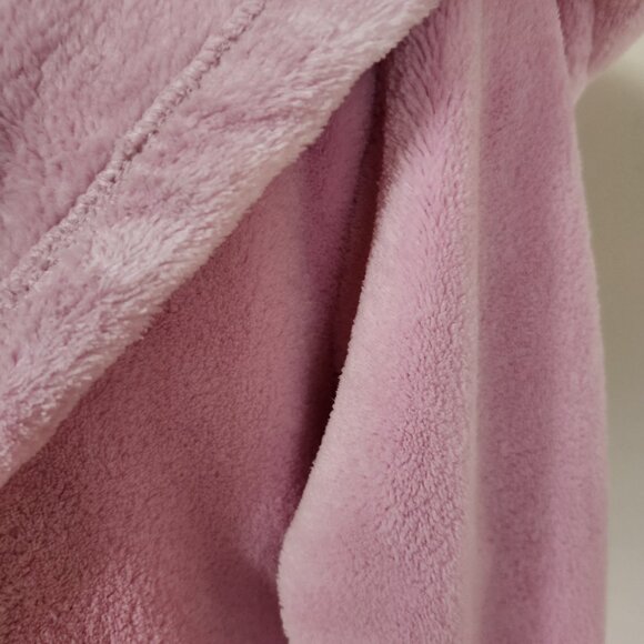 NWT Disney robe, size medium;  pink fleece - Picture 4 of 5
